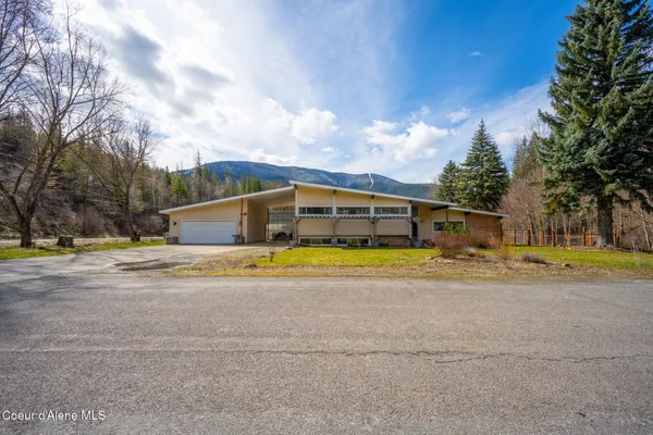 $569,900 | 9 Margaret Avenue, Kellogg, ID 83837