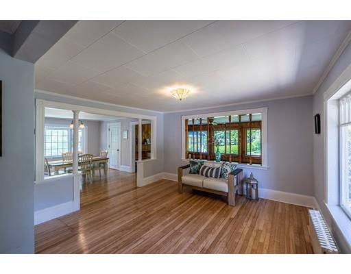 10 Putnam Road Ipswich, MA 01938 - Photo 3 of 19 a living room with furniture and wooden floor