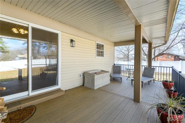 $311,000 | 815 South Suncrest Drive, Hillsboro, MO 63050