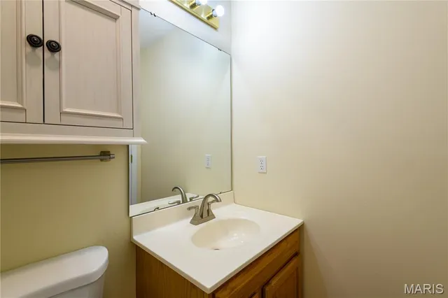 $311,000 | 815 South Suncrest Drive, Hillsboro, MO 63050