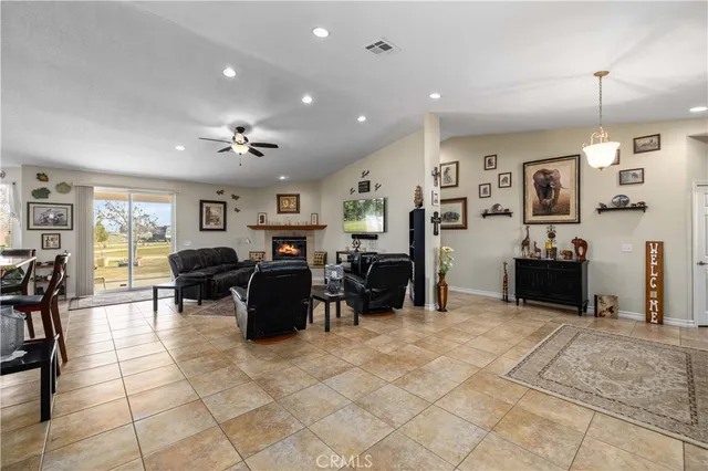 $750,000 | 8346 West W Avenue, Lancaster, CA 93536