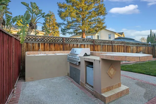 $725,000 | 2686 Ozark Drive, Tracy, CA 95304