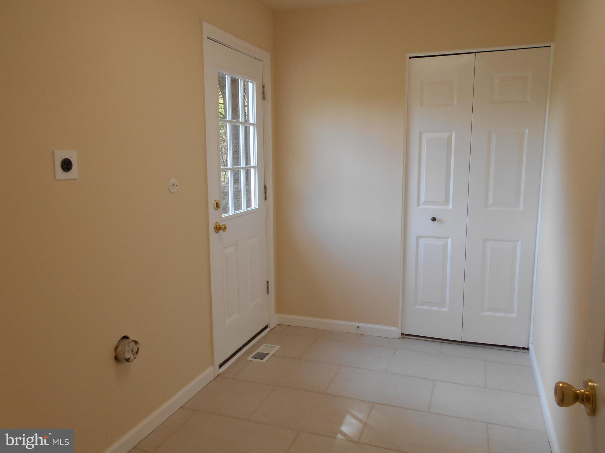 1760 Whitebriar Road Southampton, PA 18966 - Photo 17 of 24 Gallery Image 17