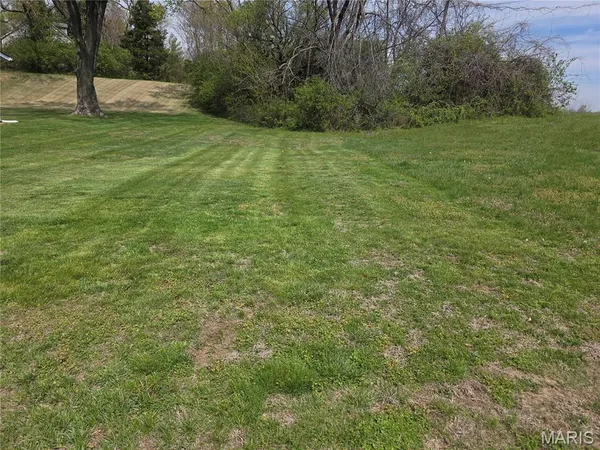 $14,900 | 11440 Sheffield Drive, Florissant, MO 63033