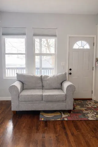 $4,500 | 4151 West Fullerton Avenue, Chicago, IL 60639