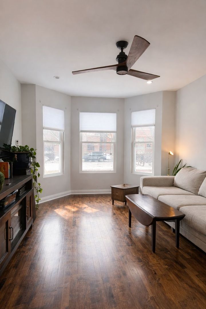 4151 West Fullerton Avenue Chicago, IL 60639 - Photo 3 of 21