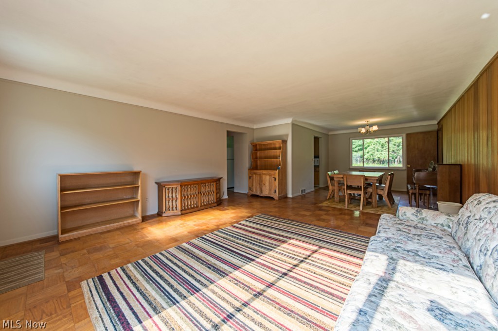 417 Harris Road Richmond Heights, OH 44143 - Photo 7 of 18