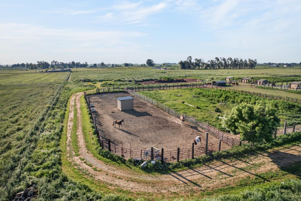 13512 Alta Mesa Road Galt, CA 95632 - Photo 14 of 99