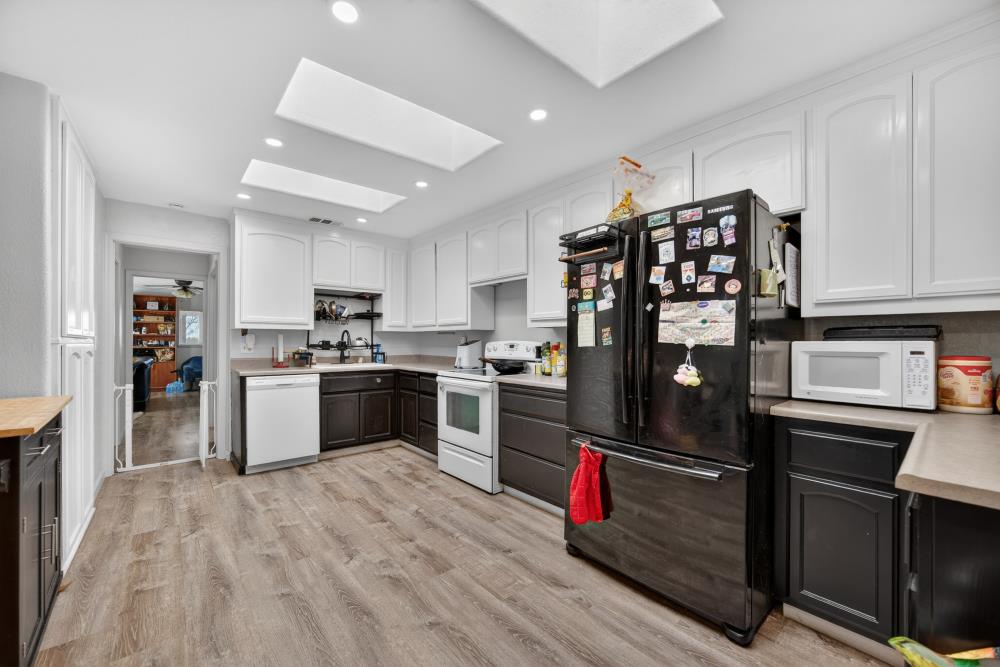 13512 Alta Mesa Road Galt, CA 95632 - Photo 38 of 99 Downstairs unit main home