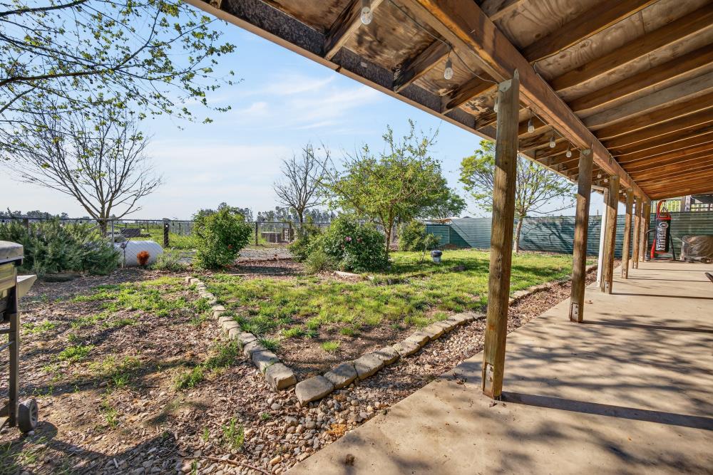 13512 Alta Mesa Road Galt, CA 95632 - Photo 48 of 99 Fenced yard of downstairs unit