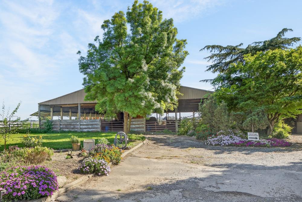 13512 Alta Mesa Road Galt, CA 95632 - Photo 8 of 99 80x120 arena