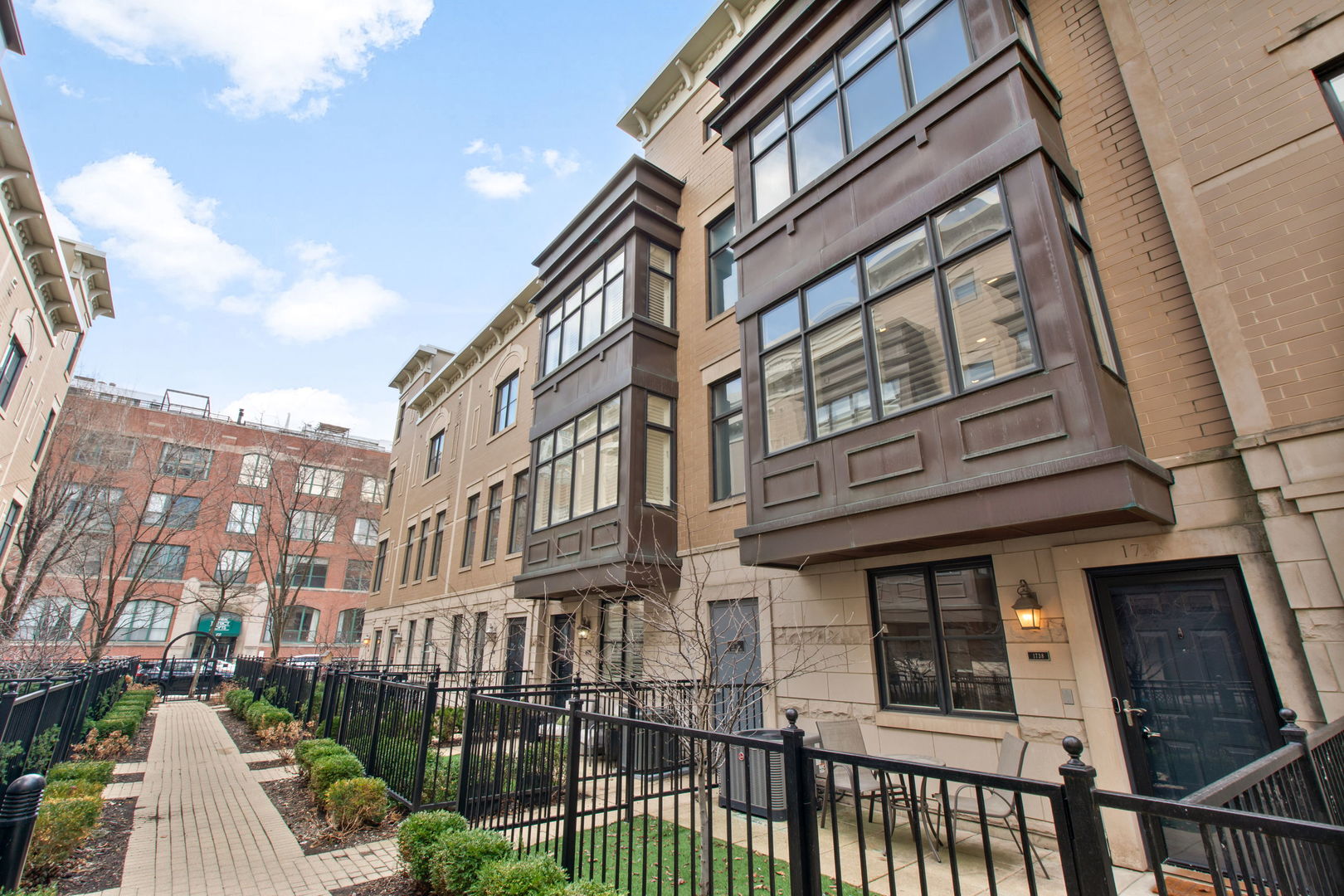 1738 South Indiana Avenue Chicago, IL 60616 - Photo 2 of 29 a view of a building