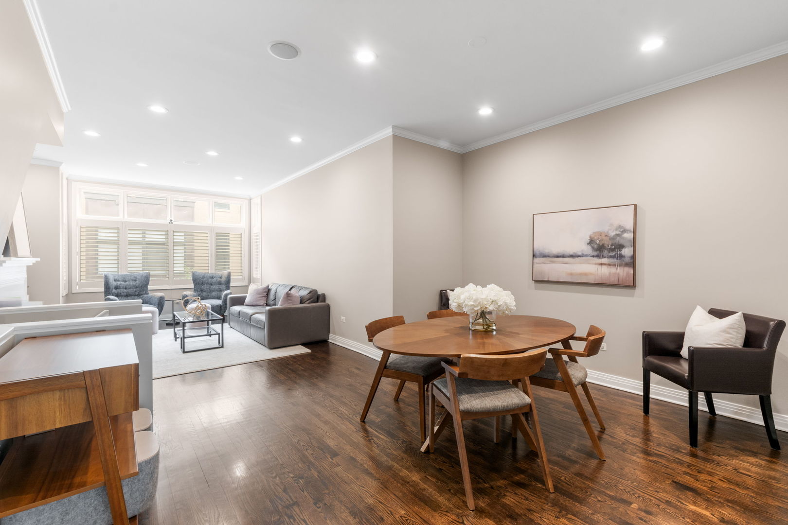 1738 South Indiana Avenue Chicago, IL 60616 - Photo 7 of 29 a living room with furniture and a wooden floor
