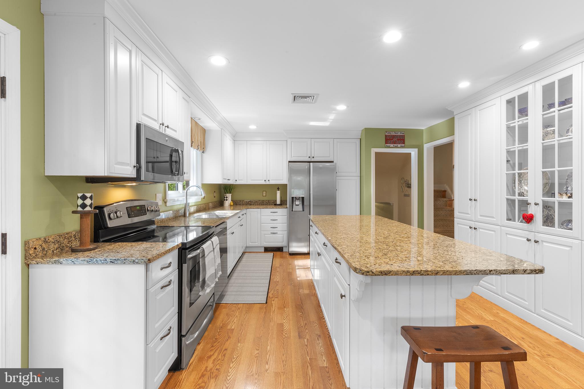 611 Bair Road Berwyn, PA 19312 - Photo 12 of 40 Kitchen