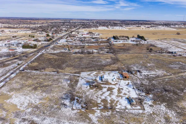 a view of outside area