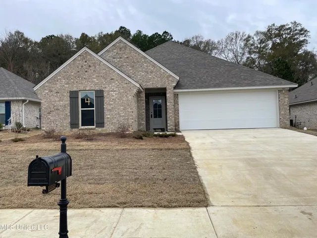 $289,999 | 504 Stone Brook Place, Brandon, MS 39042
