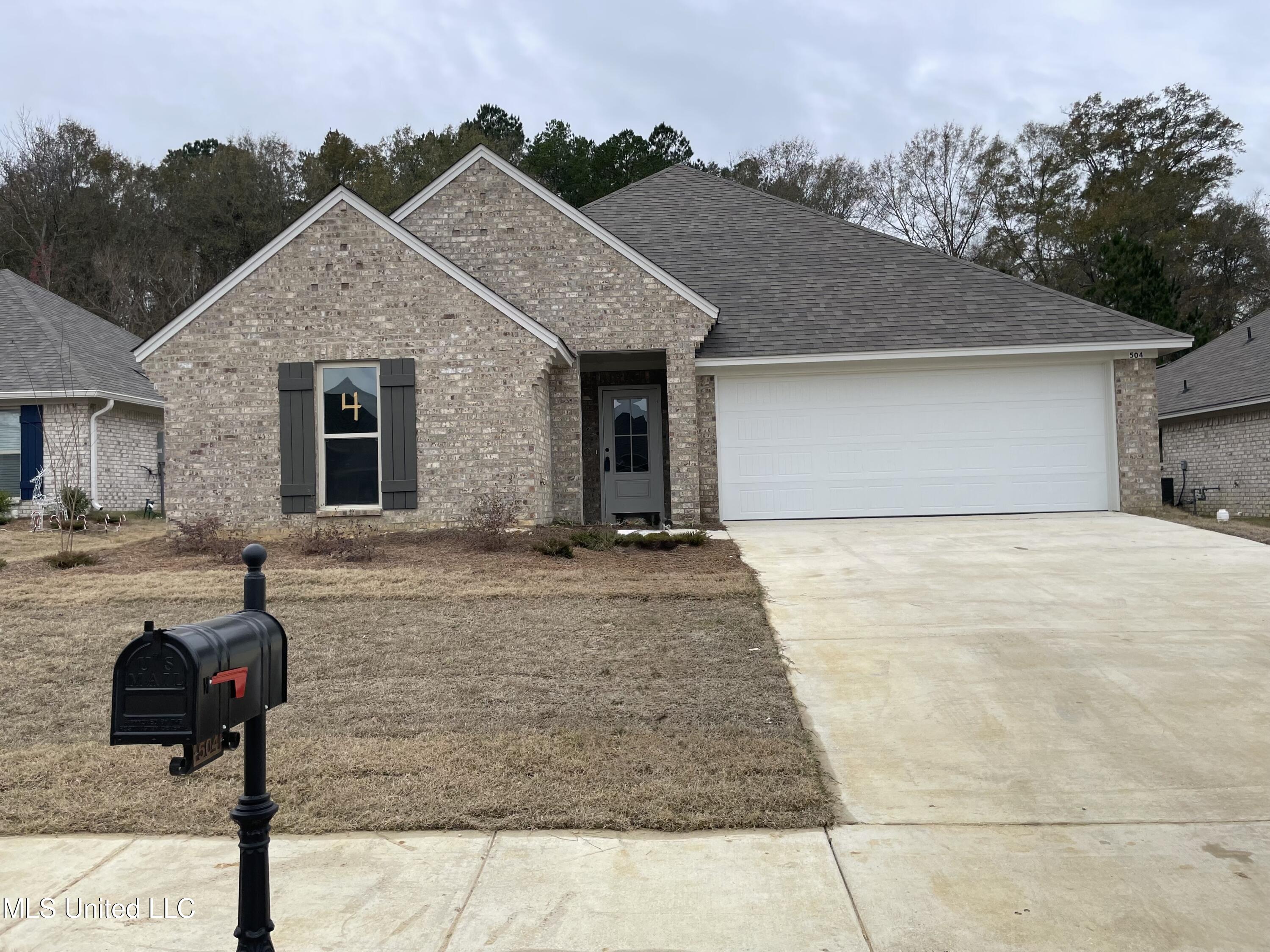 504 Stone Brook Place Brandon, MS 39042 - Photo 1 of 10 IMG_1506