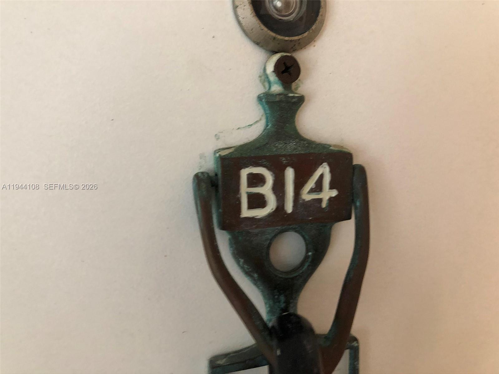 10794 North Kendall Drive, Unit B14 Miami, FL 33176 - Photo 23 of 23 a close view of light fixtures and utility