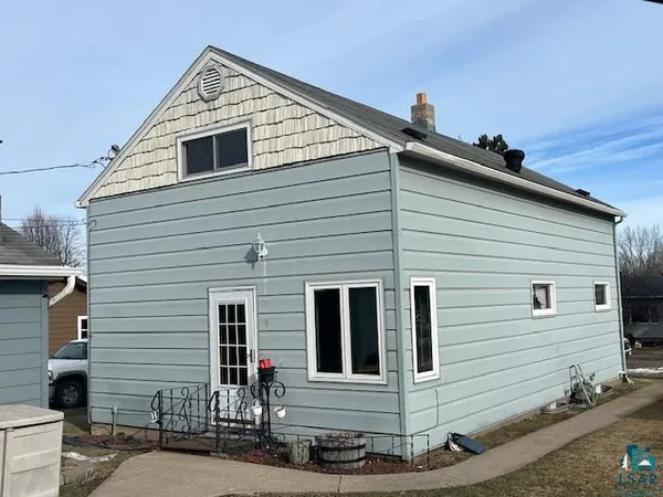 $119,900 | 1204 West 2nd Street, Eveleth, MN 55734