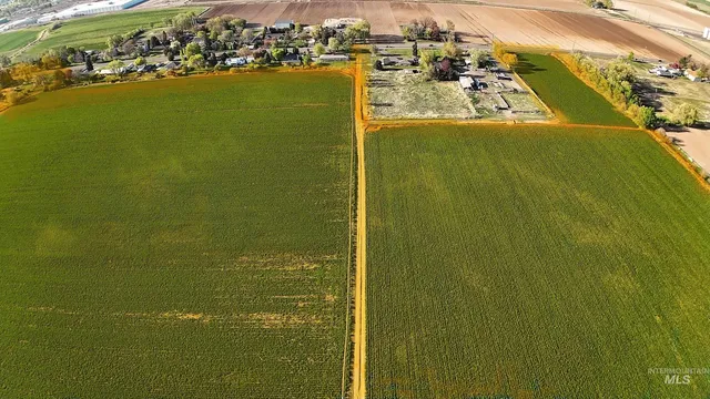 $6,900,000 | 20305 Highway 30, Buhl, ID 83316