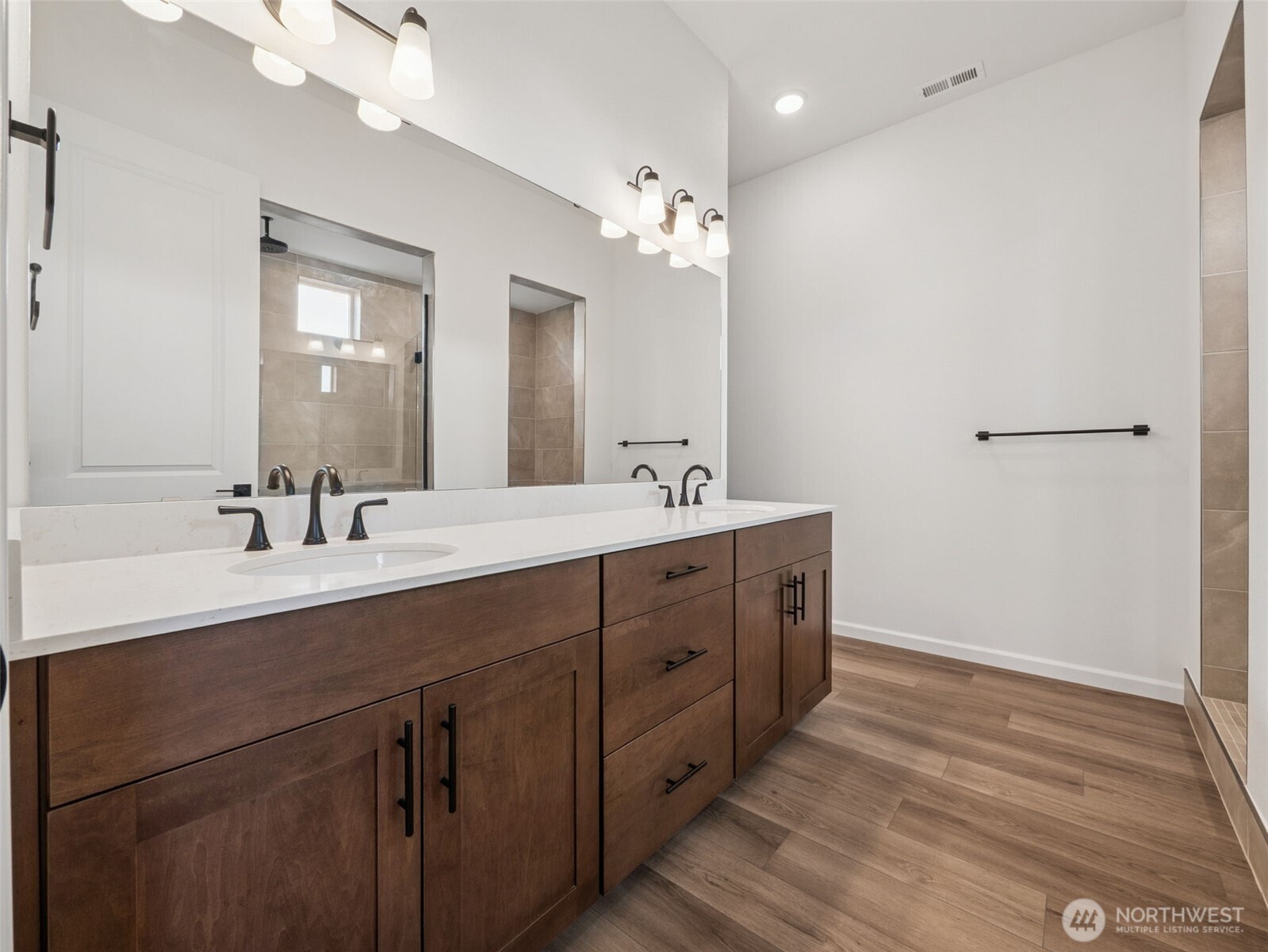 788 South Davis Street, Unit 108 Buckley, WA 98321 - Photo 6 of 10