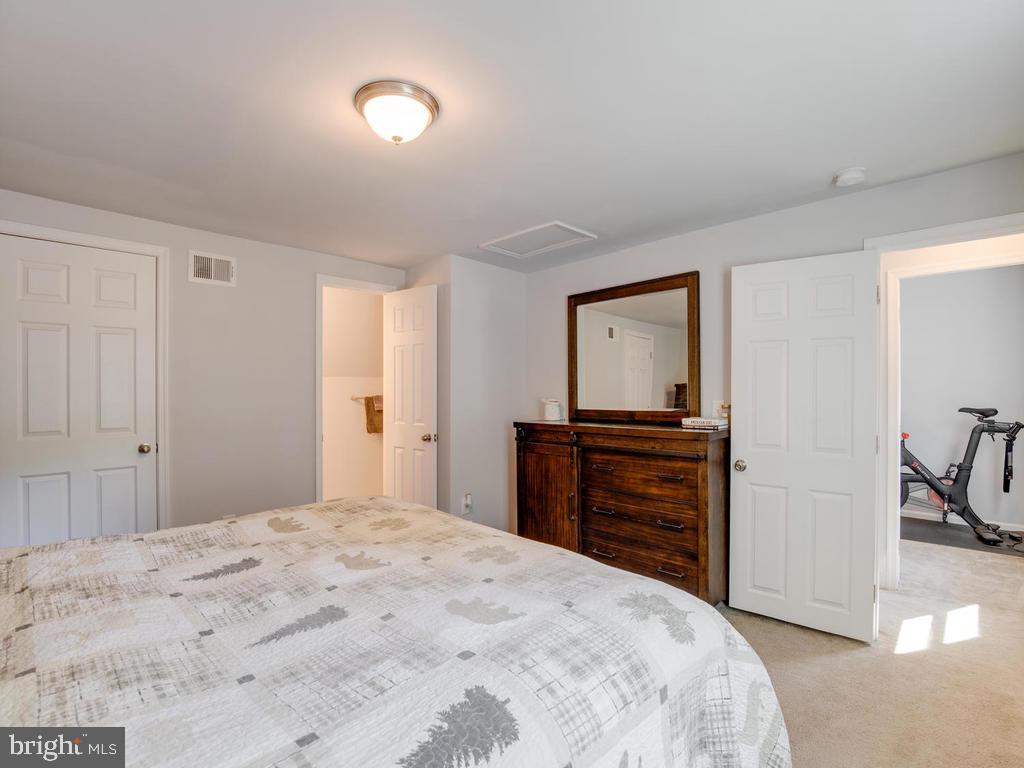 272 Riverside Drive Pasadena, MD 21122 - Photo 20 of 41 Gallery Image 20