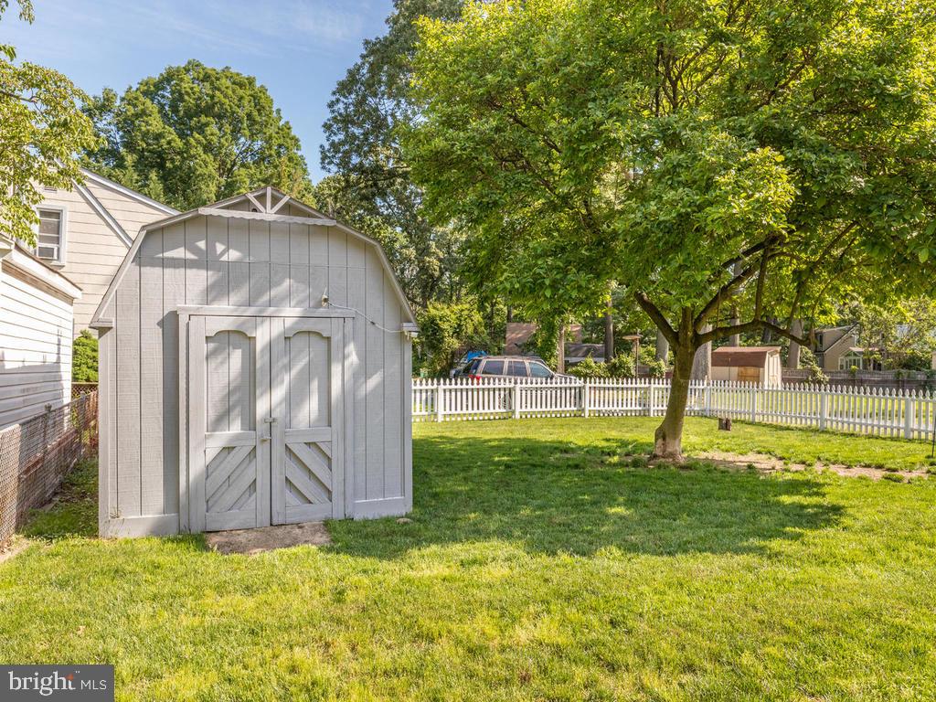 272 Riverside Drive Pasadena, MD 21122 - Photo 34 of 41 Gallery Image 34