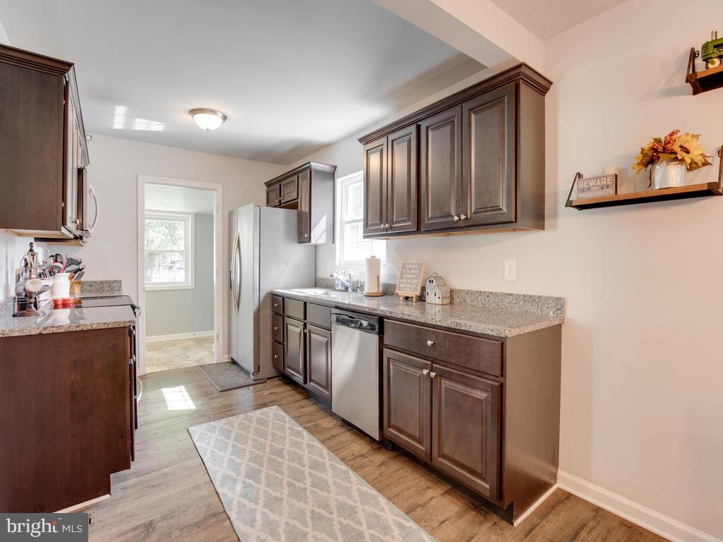 272 Riverside Drive Pasadena, MD 21122 - Photo 10 of 41 Gallery Image 10