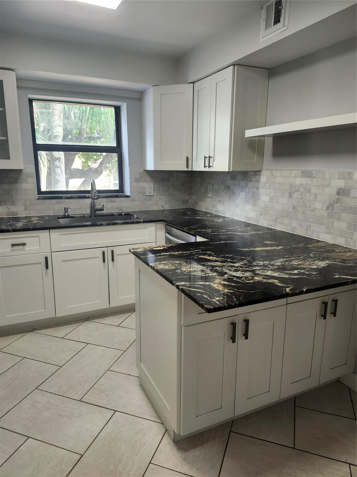 16251 Golf Club Road, Unit 212 Weston, FL 33326 - Photo 4 of 24 Photo 4