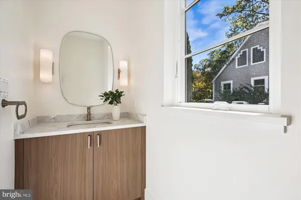 $3,299,000 | 6514 76th Street, Cabin John, MD 20818