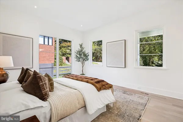 $3,299,000 | 6514 76th Street, Cabin John, MD 20818