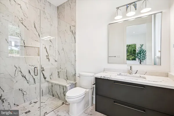 $3,299,000 | 6514 76th Street, Cabin John, MD 20818