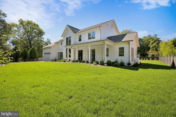 $3,299,000 | 6514 76th Street, Cabin John, MD 20818