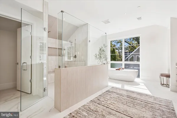 $3,299,000 | 6514 76th Street, Cabin John, MD 20818