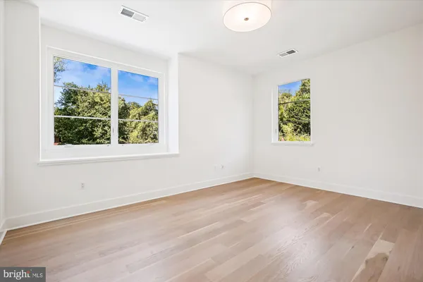 $3,299,000 | 6514 76th Street, Cabin John, MD 20818