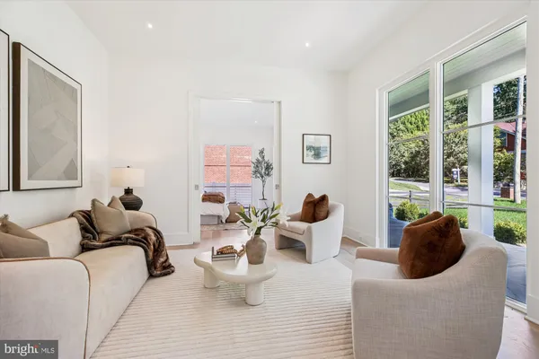 $3,299,000 | 6514 76th Street, Cabin John, MD 20818