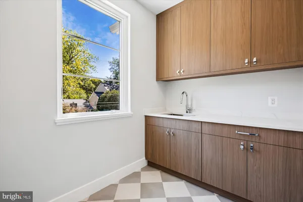 $3,299,000 | 6514 76th Street, Cabin John, MD 20818