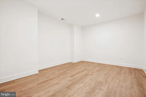 $3,299,000 | 6514 76th Street, Cabin John, MD 20818