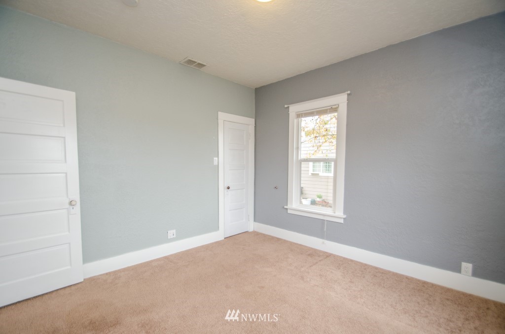 123 Southwest 3rd Street Chehalis, WA 98532 - Photo 7 of 24 Gallery Image 7