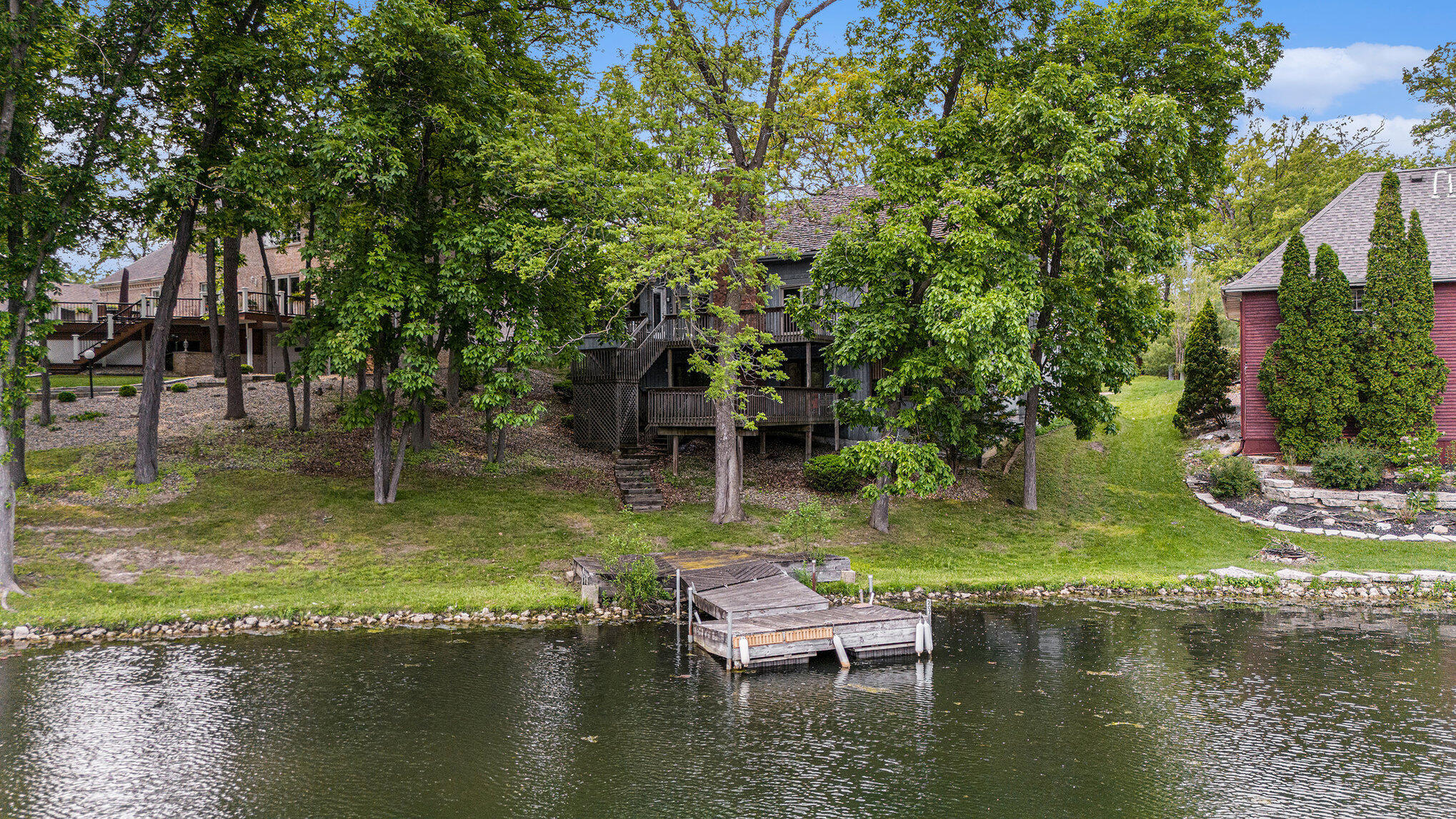 452 Amhurst Road Valparaiso, IN 46385 - Photo 3 of 14 2038x1146