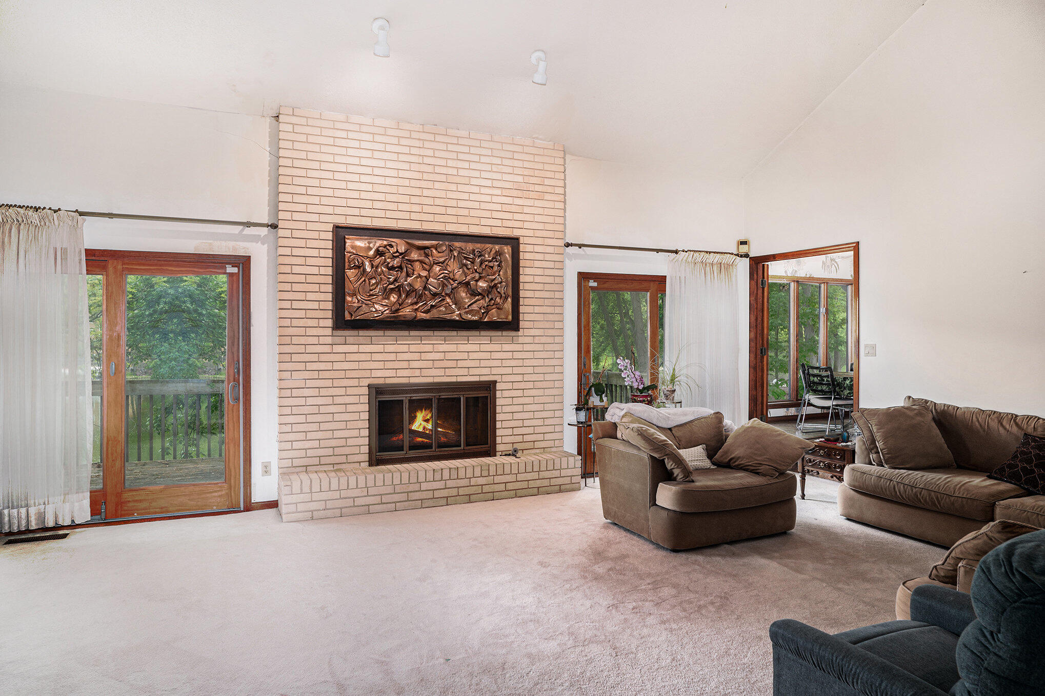 452 Amhurst Road Valparaiso, IN 46385 - Photo 10 of 14 2038x1358