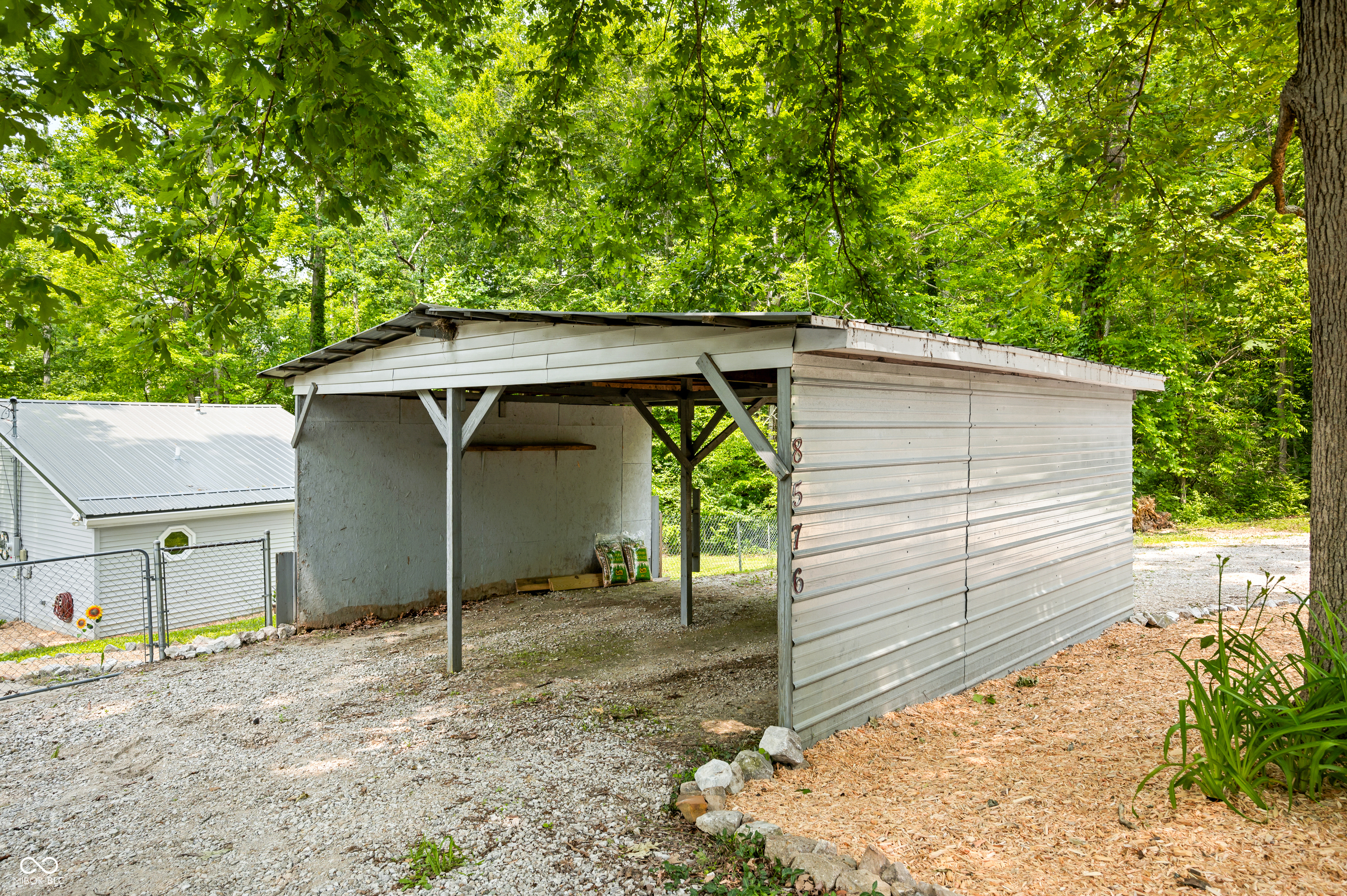 8576 Riser Drive Nineveh, IN 46164 - Photo 11 of 41