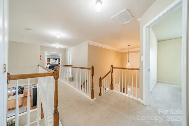 a view of livingroom with furniture