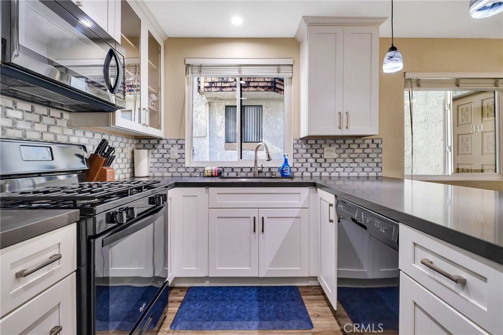 950 West Lambert Road, Unit 30 La Habra, CA 90631 - Photo 2 of 37