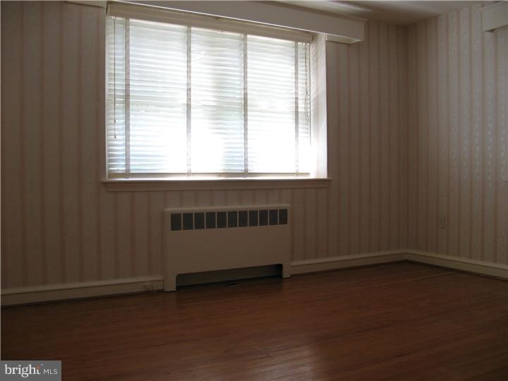 2545 Mansion Road Huntingdon Valley, PA 19006 - Photo 13 of 24 Bedroom - Main