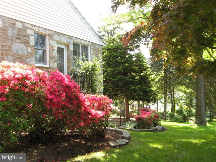2545 Mansion Road Huntingdon Valley, PA 19006 - Photo 24 of 24 Exterior Side