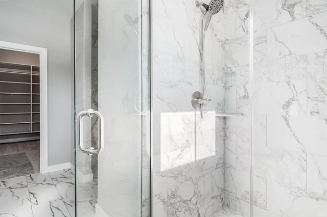 $689,900 | 17740 Castlefeane Court, Leo, IN 46765