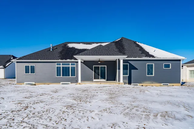 $689,900 | 17740 Castlefeane Court, Leo, IN 46765