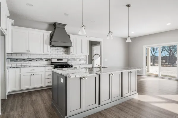 $688,900 | 17740 Castlefeane Court, Leo, IN 46765