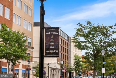 $549,999 | 2181 Jamieson Avenue, Unit 1002, Alexandria, VA 22314